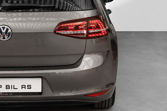 Volkswagen e-Golf VII 8 of 23