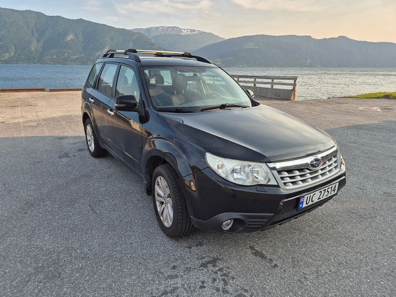 Subaru Forester 3 of 5