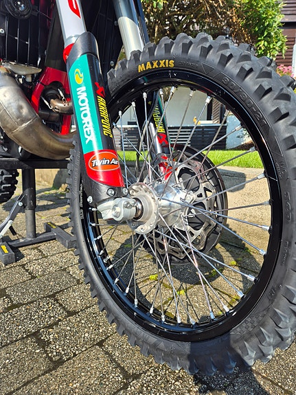 GasGas EC 300 14 of 18