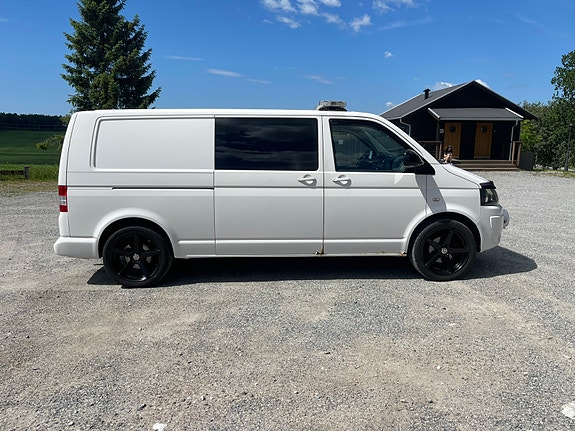 Volkswagen Transporter 2 of 5