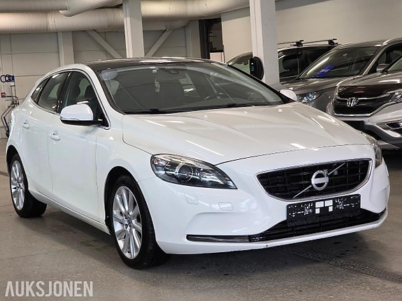 Volvo V40 3 of 5