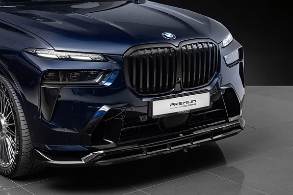 BMW X7 3 of 5