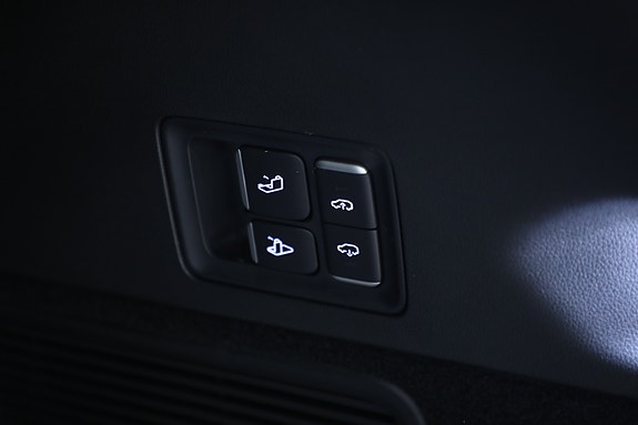 XPeng G9 13 of 30