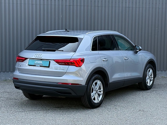 Audi Q3 4 of 30