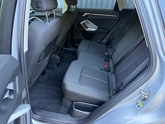 Audi Q3 29 of 30