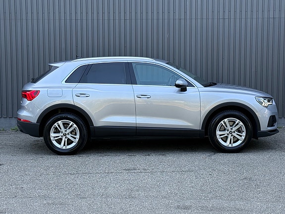 Audi Q3 5 of 30