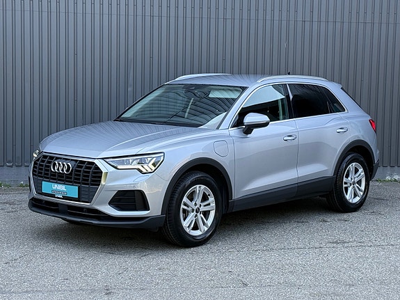 Audi Q3 3 of 30