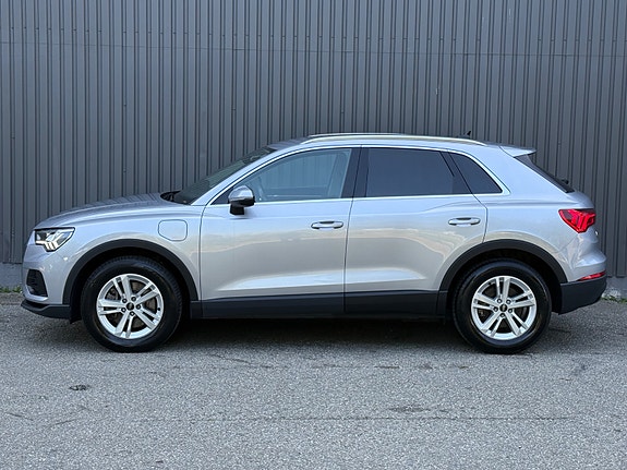 Audi Q3 7 of 30
