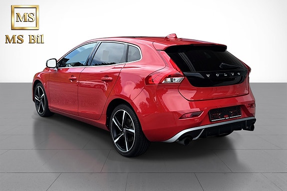 Volvo V40 5 of 5