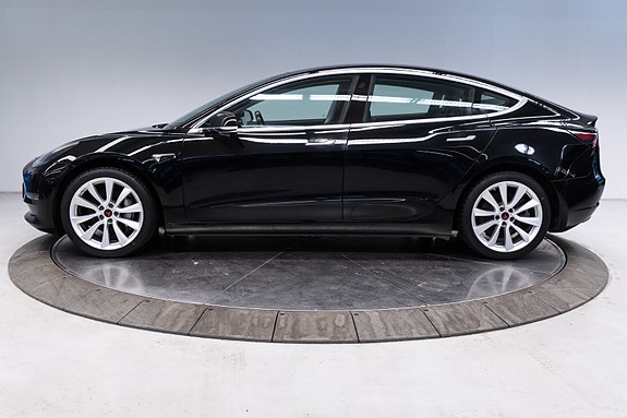 Tesla Model 3 2 of 5