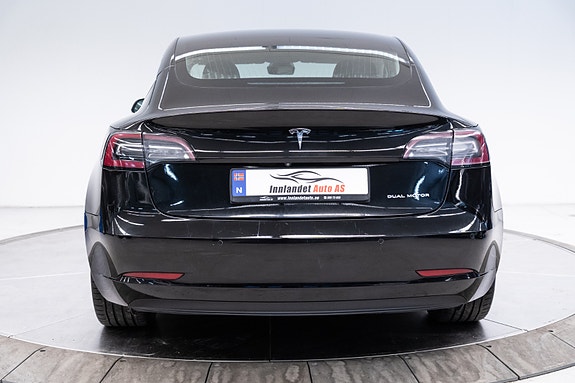Tesla Model 3 4 of 5