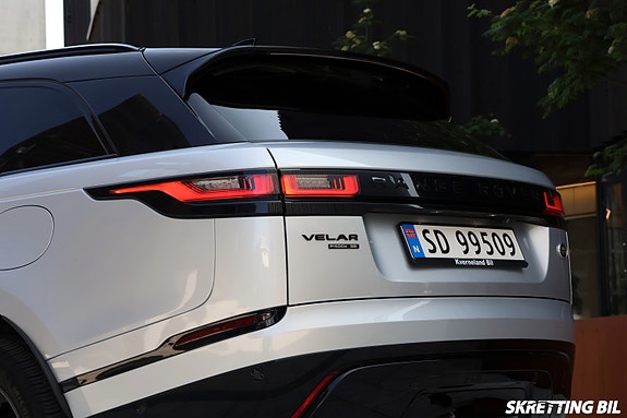 Land Rover Range Rover Velar 10 of 30