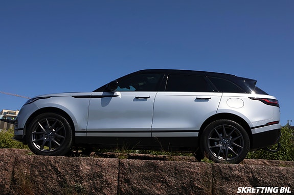 Land Rover Range Rover Velar 27 of 30