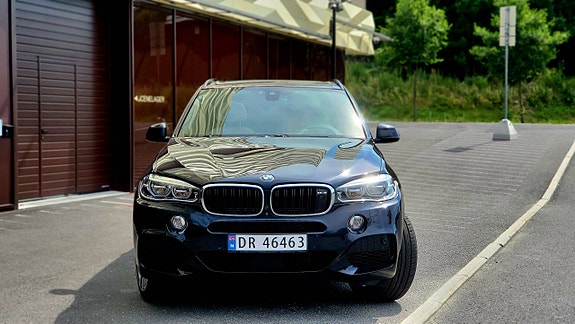 BMW X5 3 of 5