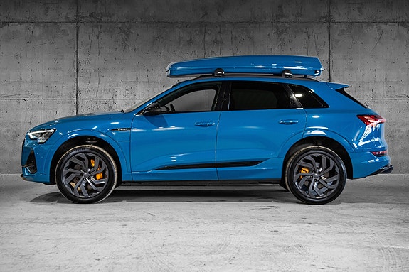 Audi e-tron 5 of 5