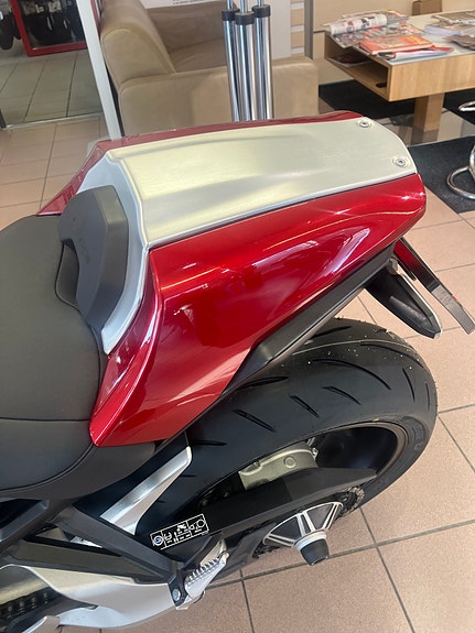 Honda CB 1000 R 6 of 8
