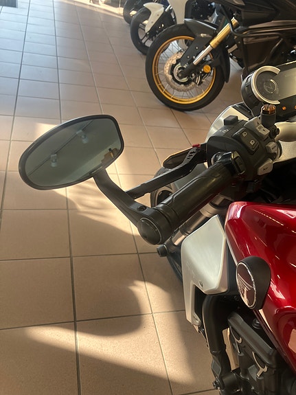 Honda CB 1000 R 5 of 8
