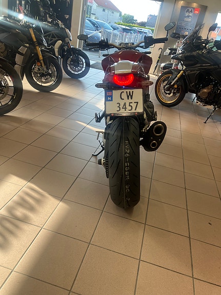 Honda CB 1000 R 4 of 8