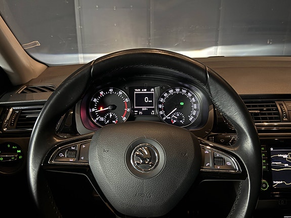 Skoda Rapid Spaceback 14 of 30