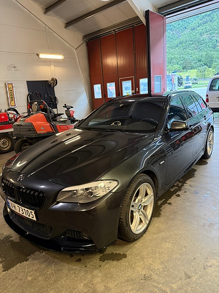 BMW 535d 3 of 5