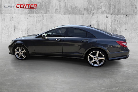 Mercedes-Benz CLS350 5 of 5