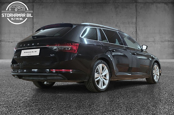 Skoda Superb 3 of 5