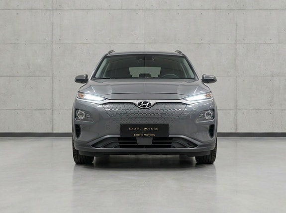 Hyundai Kona 2 of 5