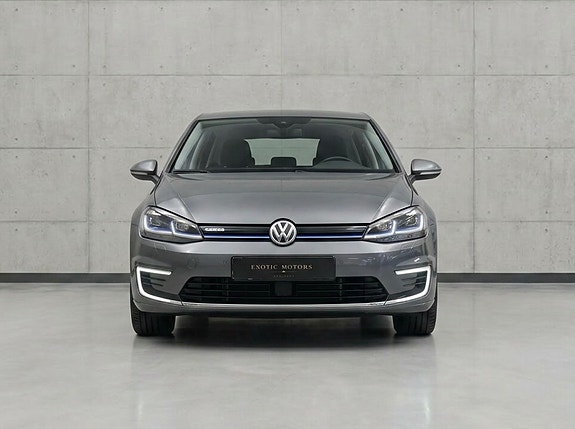 Volkswagen e-Golf VII 2 of 5