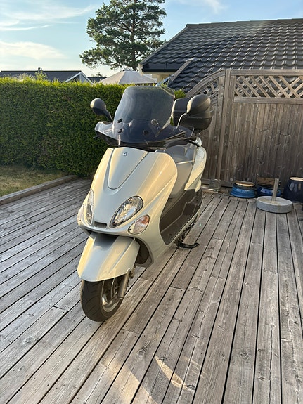 Yamaha YP 125 Majesty 3 of 13