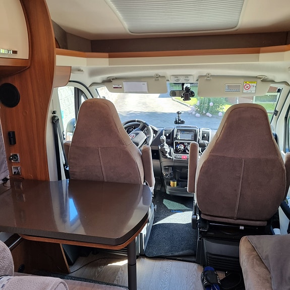Hobby Optima De Luxe T 70 E 7 of 28
