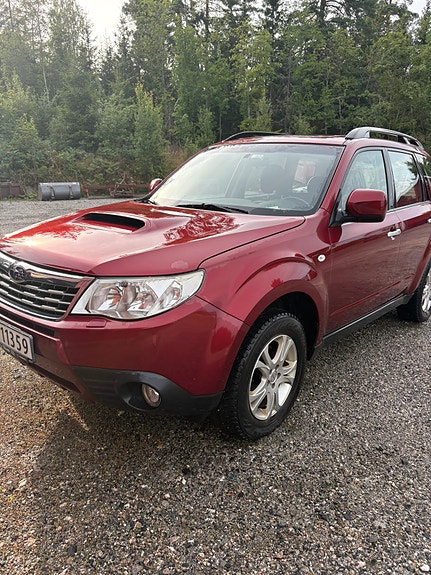 Subaru Forester 3 of 5