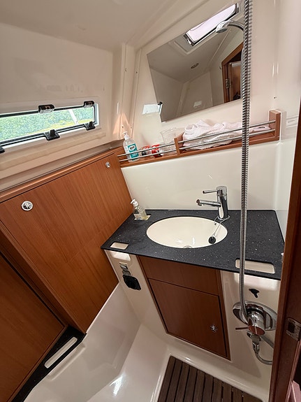 Bavaria 36 Cruiser - Skipsreg, lithium, solcelle. Wifi, Radar, Autopilot 27 of 30