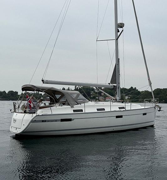 Bavaria 36 Cruiser - Skipsreg, lithium, solcelle. Wifi, Radar, Autopilot 4 of 30