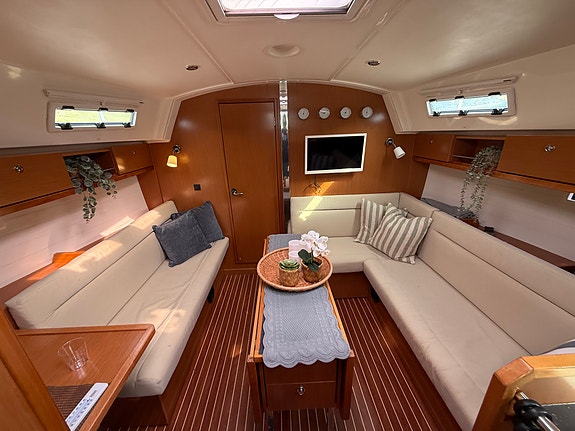 Bavaria 36 Cruiser - Skipsreg, lithium, solcelle. Wifi, Radar, Autopilot 14 of 30