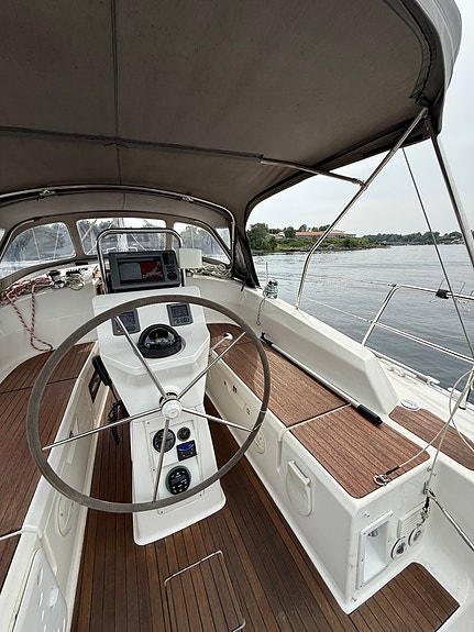 Bavaria 36 Cruiser - Skipsreg, lithium, solcelle. Wifi, Radar, Autopilot 10 of 30