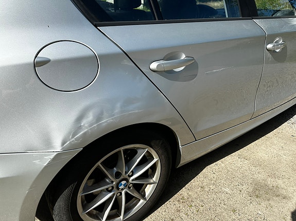 BMW 116i 5 of 5