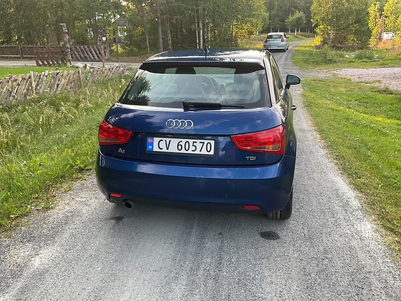 Audi A1 3 of 17
