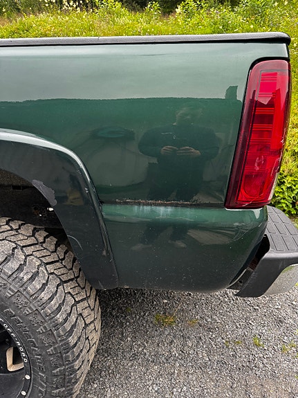 Chevrolet Silverado 4 of 5