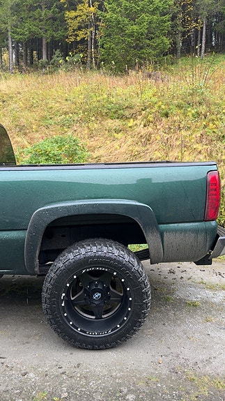 Chevrolet Silverado 5 of 5