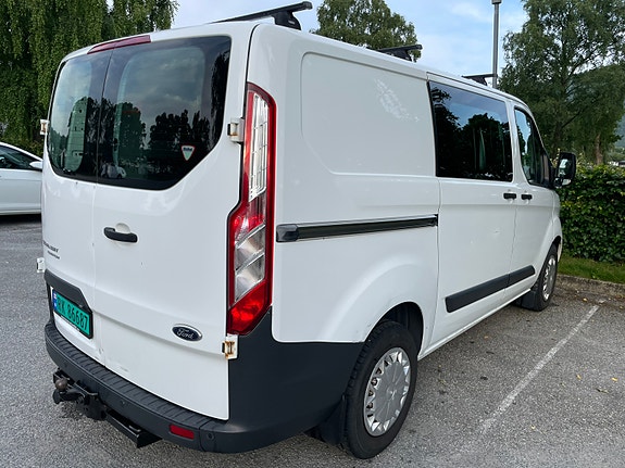 Ford Transit Custom 330L 5 of 5