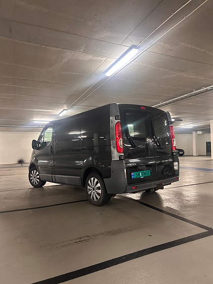 Opel Vivaro 2 of 5