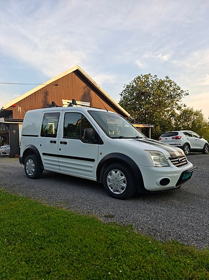 Ford Transit Connect 2 of 5