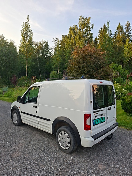 Ford Transit Connect 5 of 5