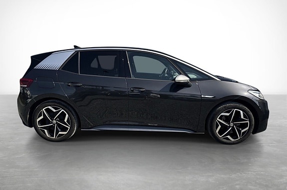 Volkswagen ID.3 4 of 5