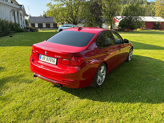 BMW 335i 7 of 30