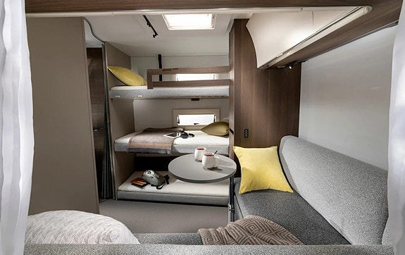 Adria Alpina  763 UK Plus 7 of 15
