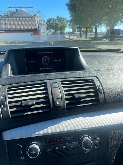 BMW 118i 15 of 20