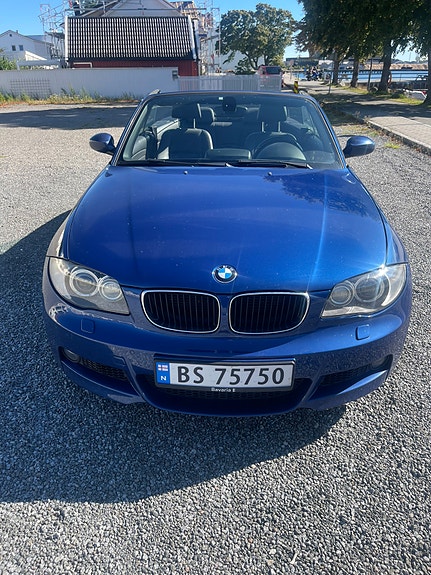 BMW 118i 2 of 20