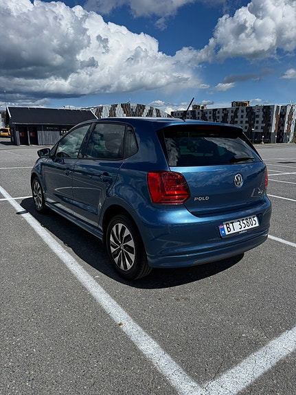 Volkswagen Polo 5 of 5