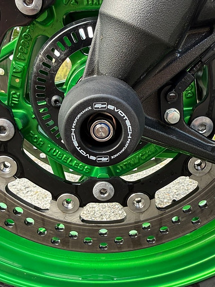 Kawasaki Z900 SE 2025 – Meget påkostet – Kun 8 000 km – Én eier 13 of 19